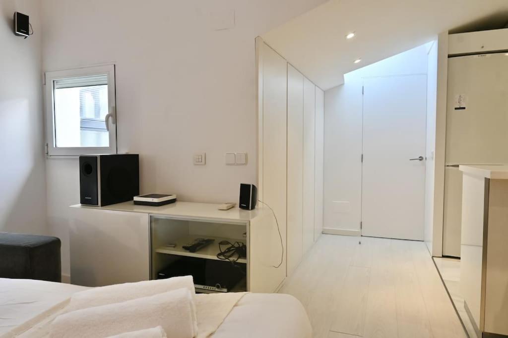 For You Rentals Apartamento Temporal Con Encanto A Pocos Metros Del Sol Myr13 Madrid Eksteriør billede