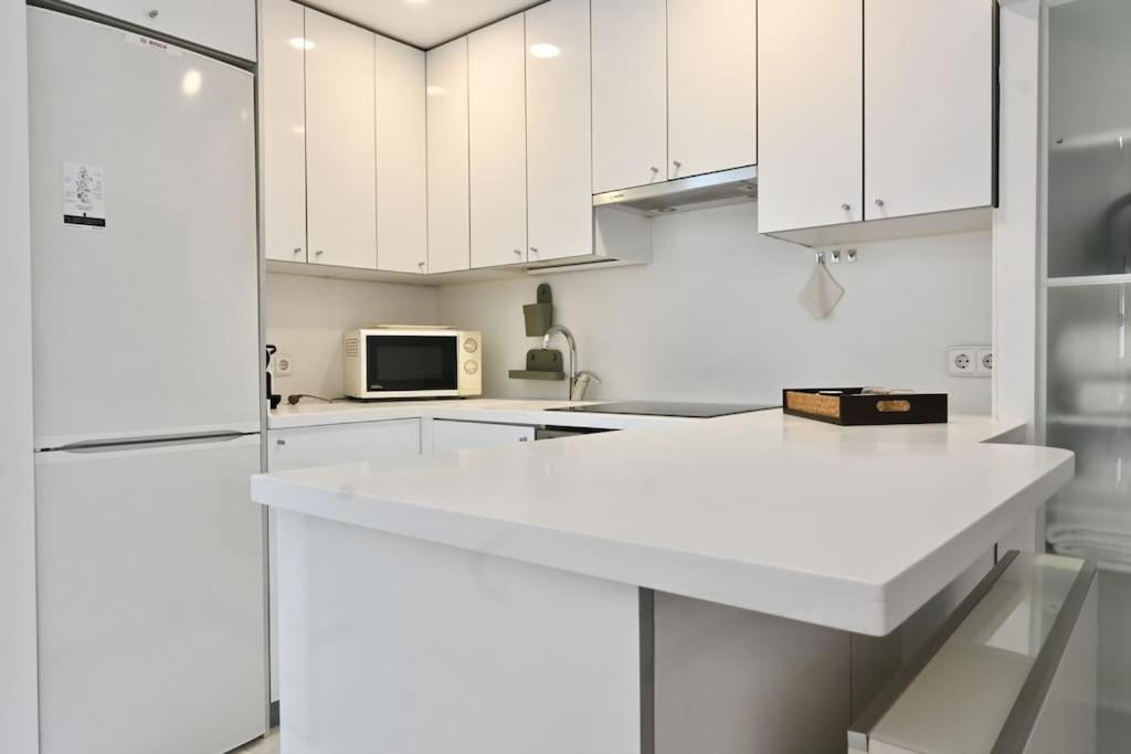 For You Rentals Apartamento Temporal Con Encanto A Pocos Metros Del Sol Myr13 Madrid Eksteriør billede
